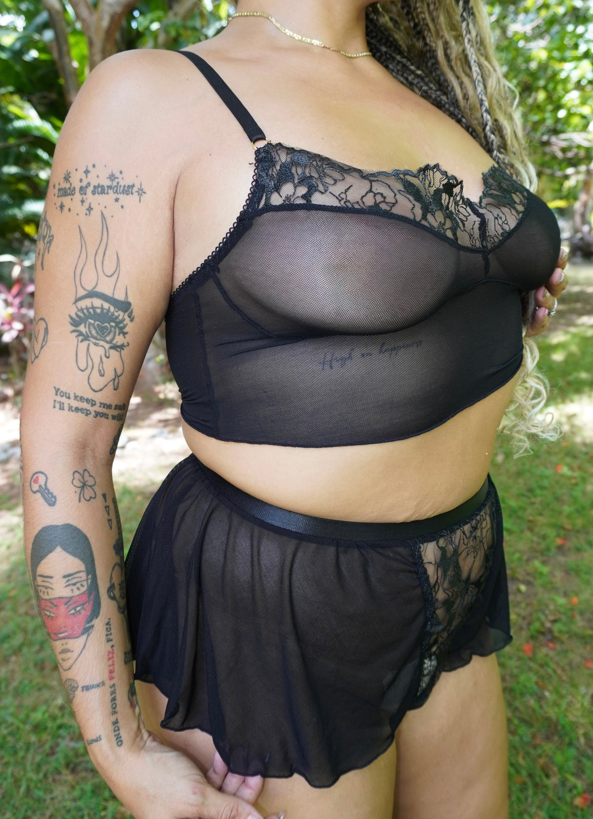 Lirios - Pijama Negra