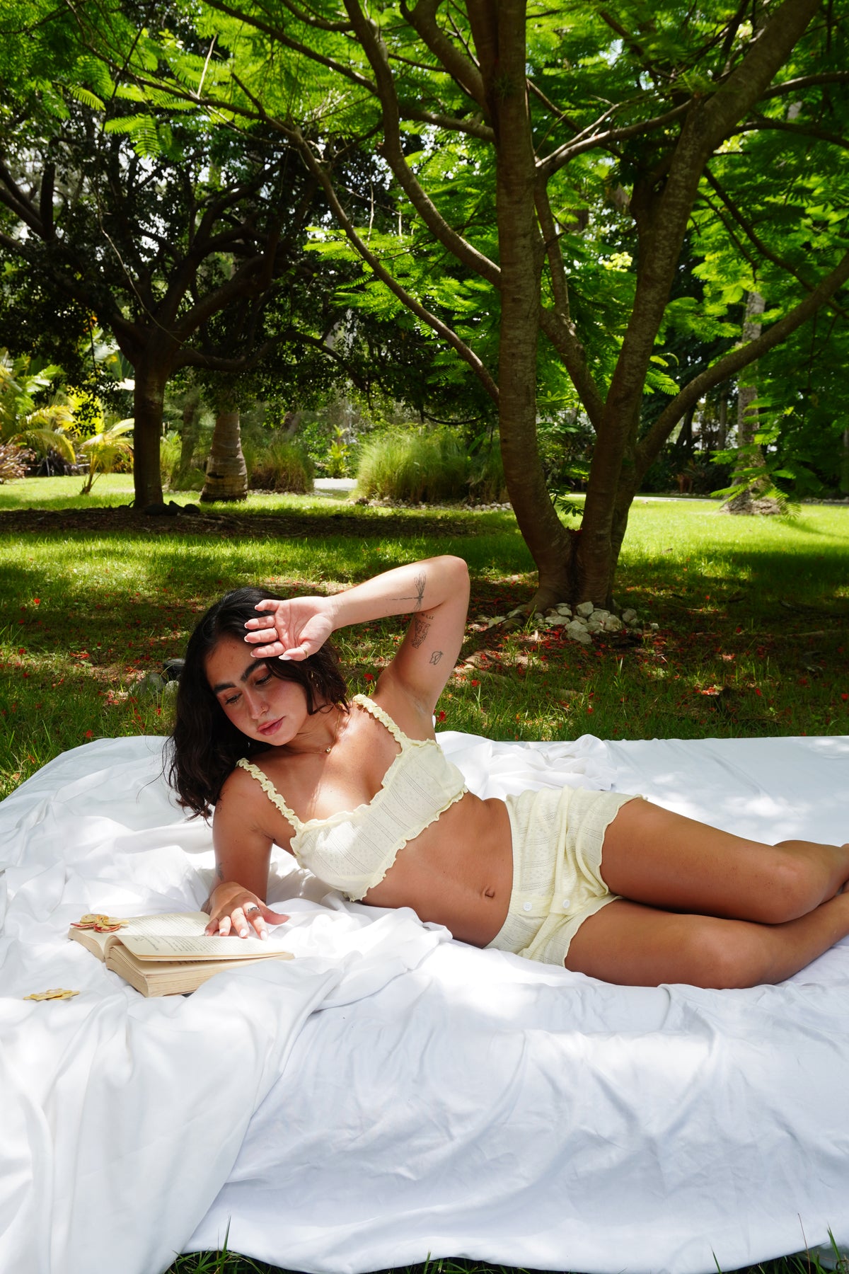 Amelia - Pijama Amarilla